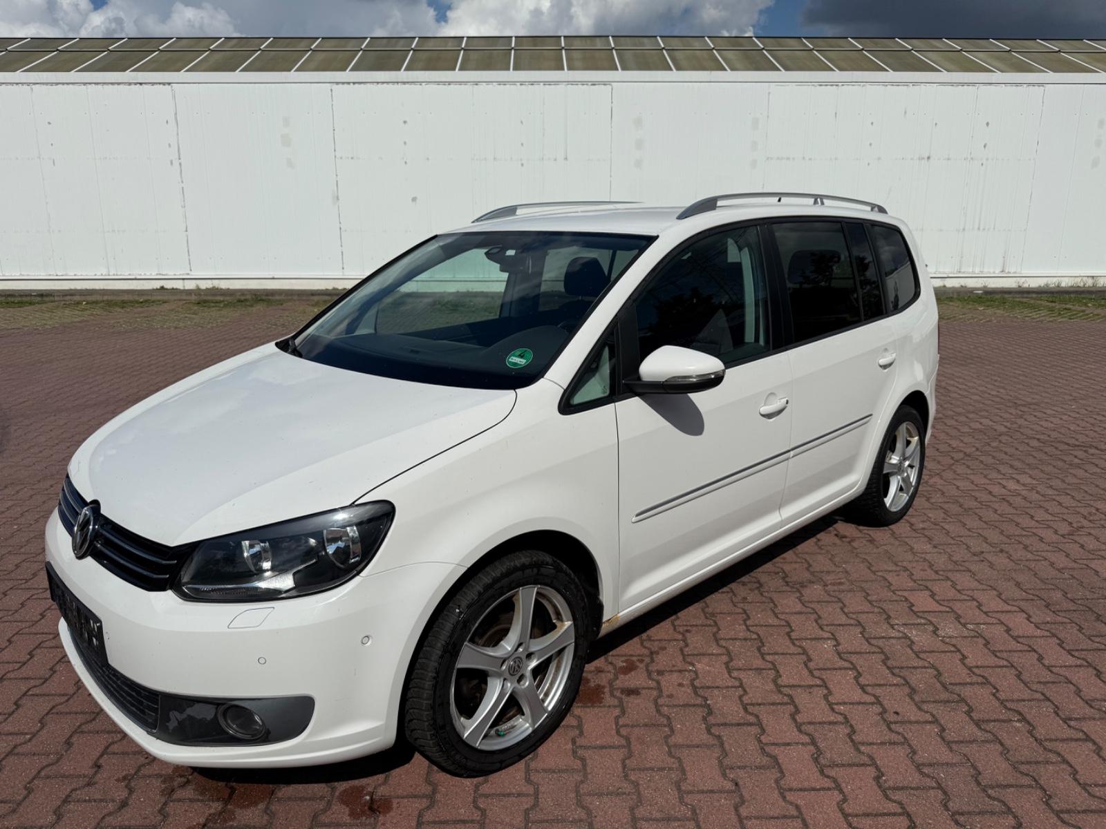 Volkswagen Touran Highline BMT 1. Hand
