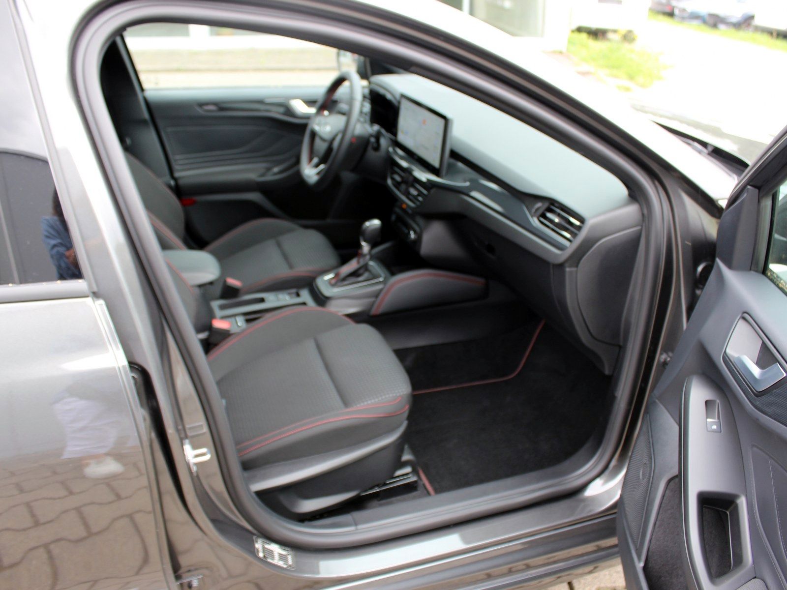 Fahrzeugabbildung Ford Focus ST-Line X 1,0 EcoBoost Mild-Hybrid