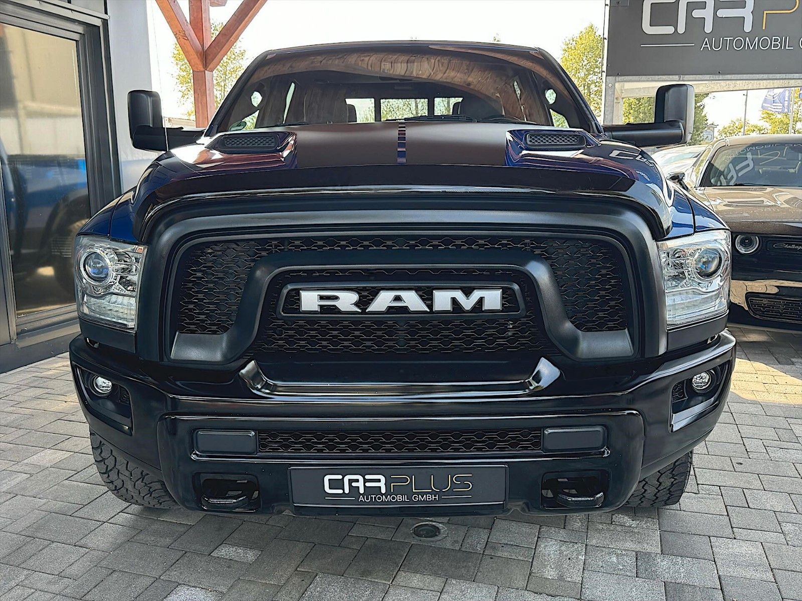 Fahrzeugabbildung Dodge RAM 5.7 V8 HEMI 4x4 REBEL Sport *Luftfahrwerk*