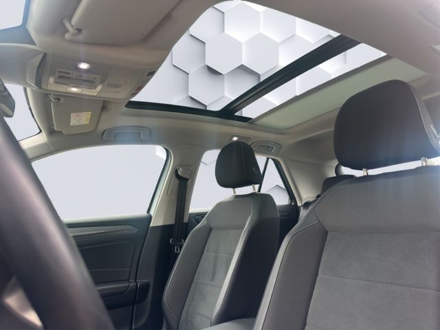 T-Roc Style 1.5TSi 110kW DSG AHZV PanoDach Navi 