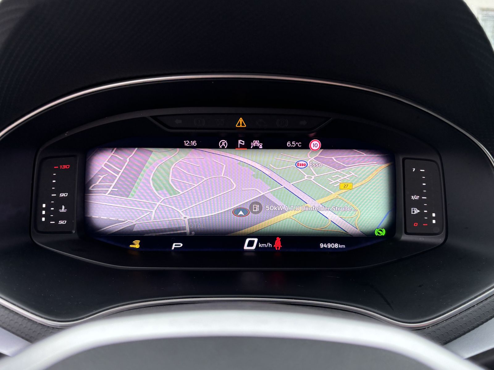 Fahrzeugabbildung SEAT Arona 1.5 TSI DSG FR Line-NAV-LED-KAMERA-VIRTUAL