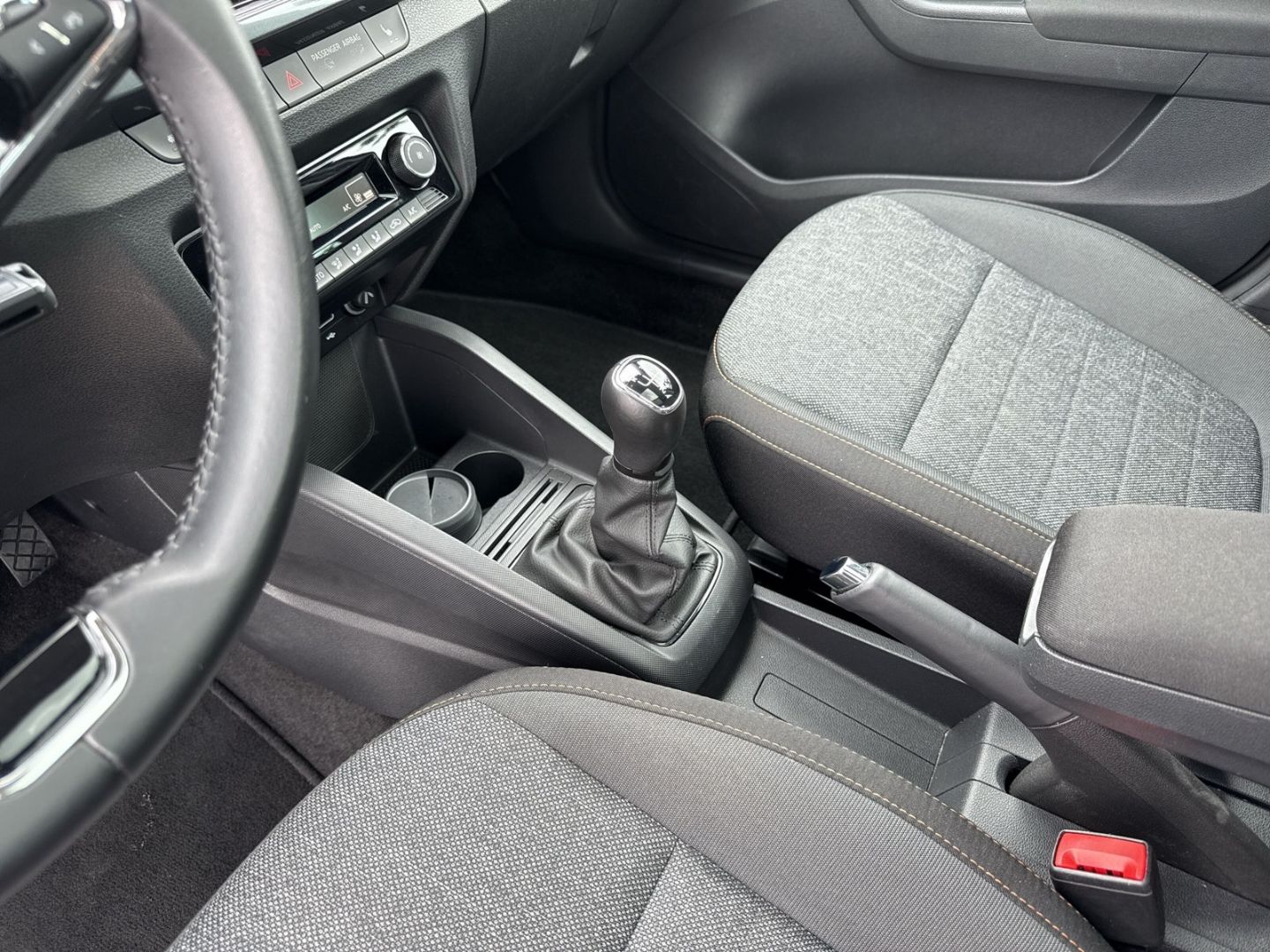 Fabia 1.0 TSI Ambition *Kamera*PANO*