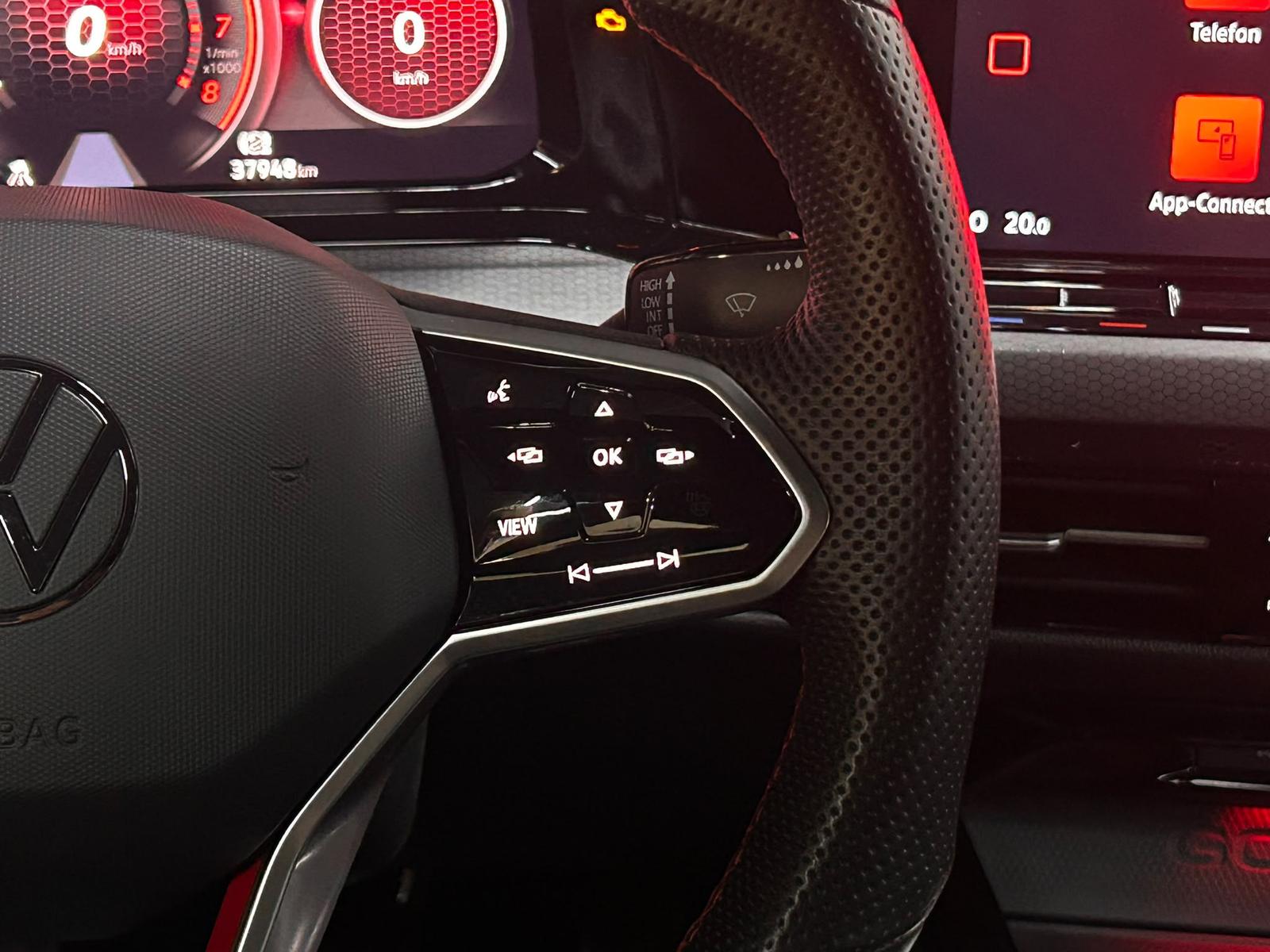 Volkswagen Golf VIII GTI 2,0 TSI LED+SHZ+CARPLAY+DAB+TEMP+, миниатюра 17