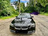 BMW 530d xDrive Touring A Luxury Line Luxury Line