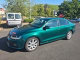 Volkswagen Jetta VI 1.4 Navi Tempom Sihzg PDC Scheckhft - Volkswagen Jetta: Limousine