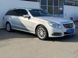 Mercedes-Benz E 250 CDI Avantgarde Navi Xenon Schiebedach - Mercedes-Benz E 250: Cdi Avantgarde