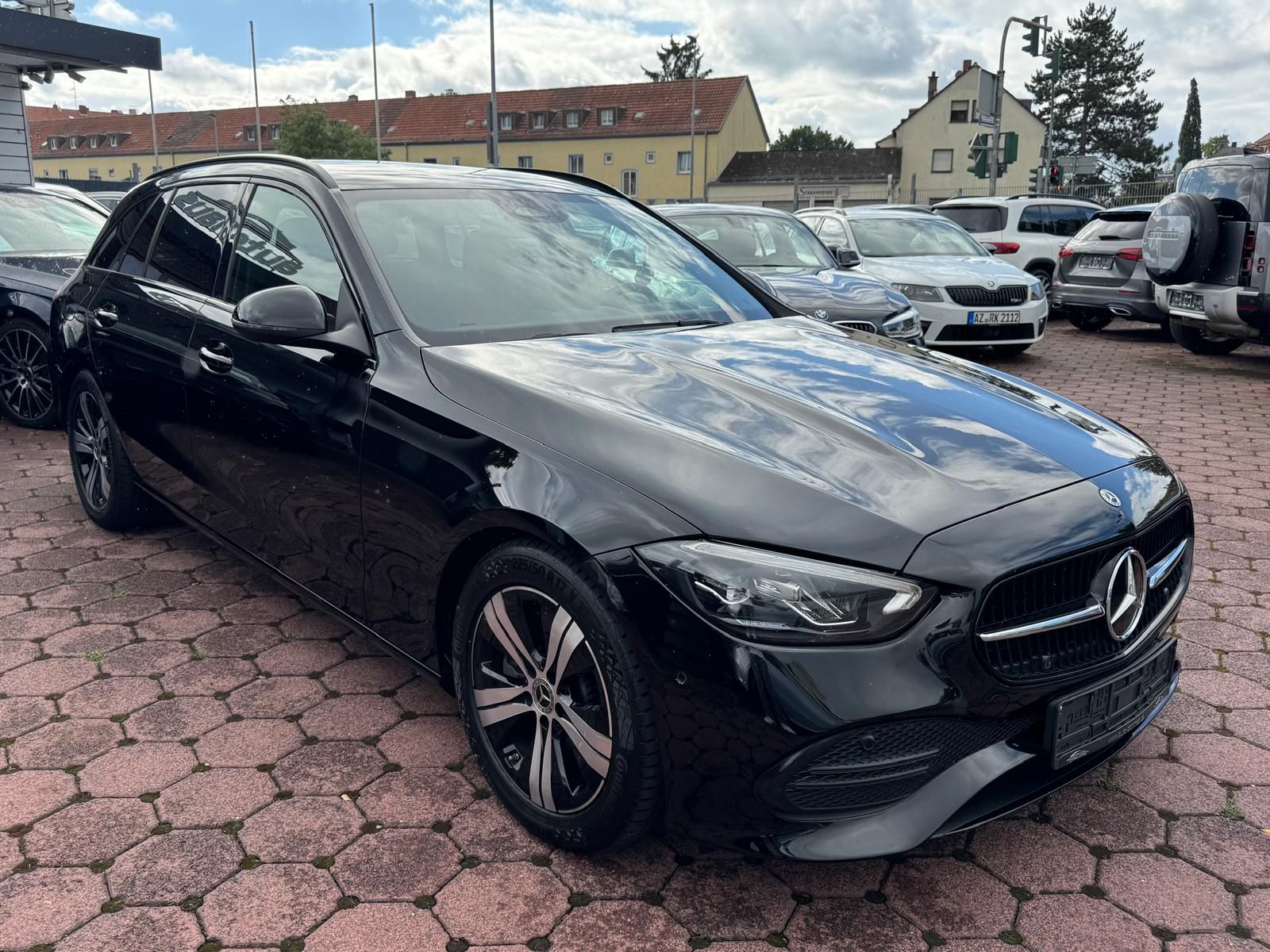 Mercedes-Benz C 200 d Avantgarde AHK AMBIENTE LEDER RFKA NIGHT imagem 3