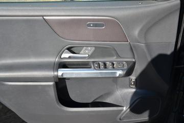 2022 Mercedes-BENZ EQB thumbnail 12