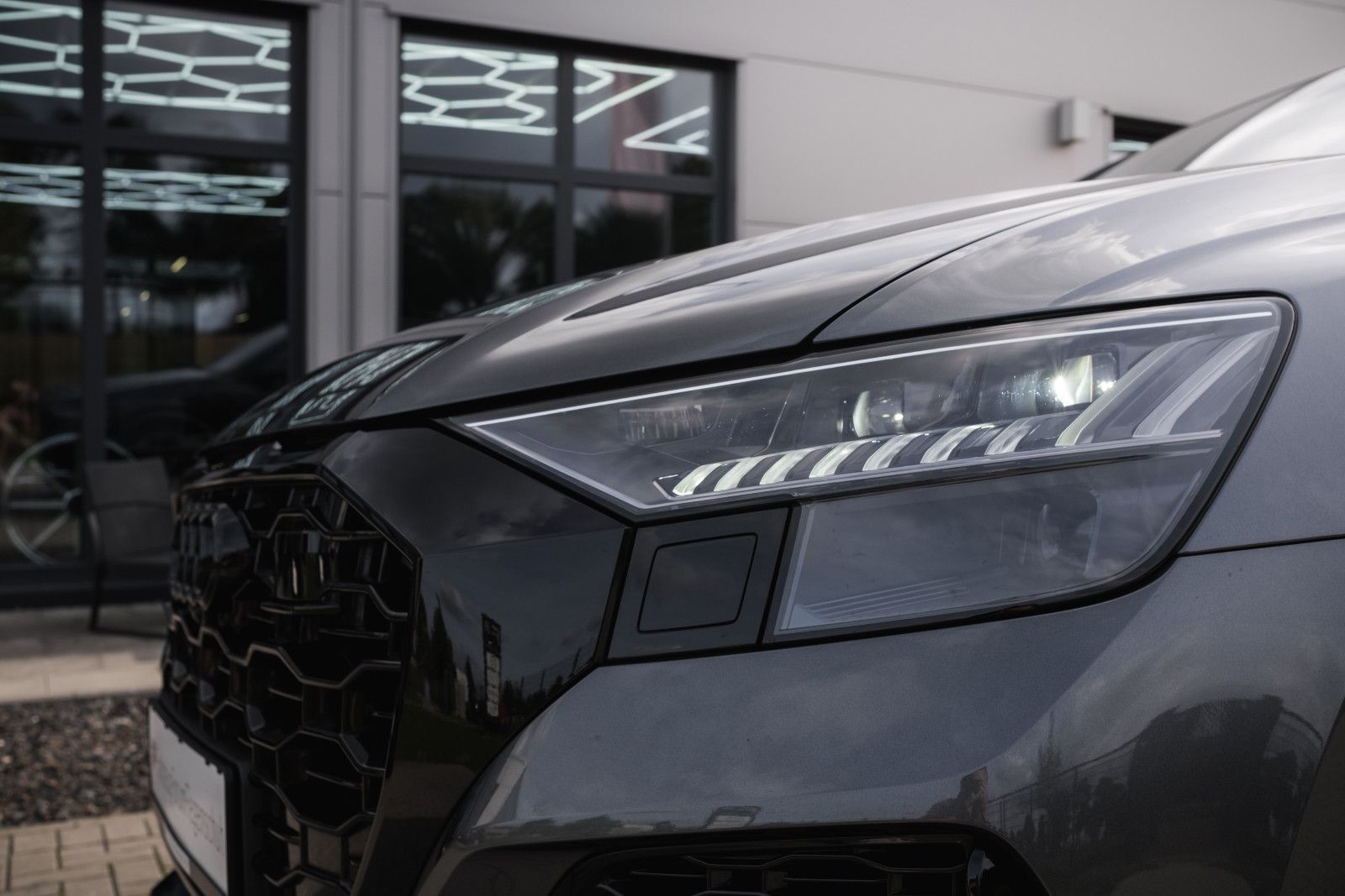 Fahrzeugabbildung Audi RSQ8 4.0 TFSI -Assistentz-Paket -Plus-Keramik-Br