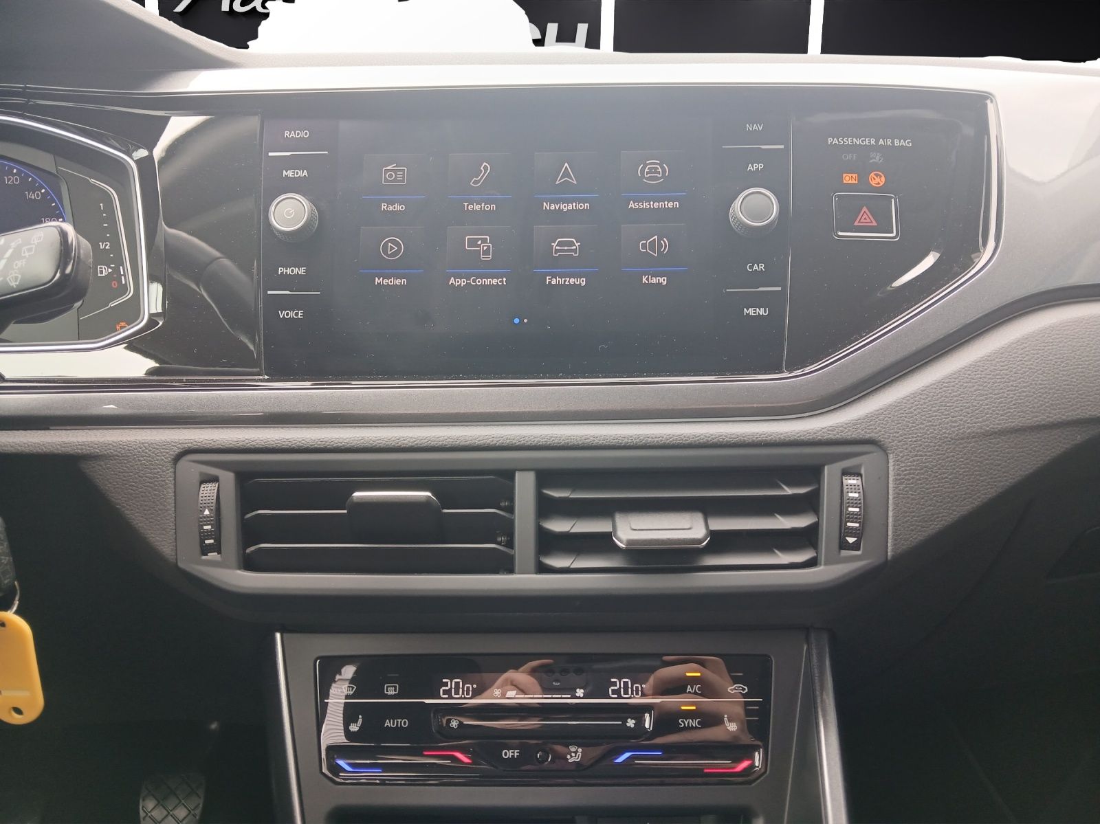 Fahrzeugabbildung Volkswagen Polo TSI Style Matrix Navi AID ACC PDC SH LM