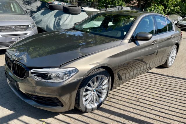 BMW 540 d xDrive Sport Line*Navi*98tkm*Euro6*