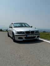 BMW E46 325i Limousine - BMW 325: 325i E46