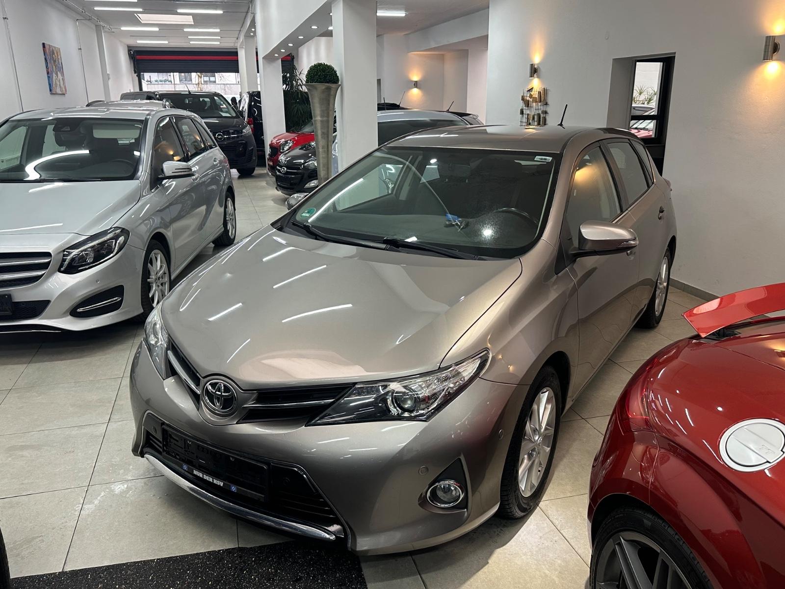 Toyota Auris Start /Automatik/Garantie/ Unfallfrei/