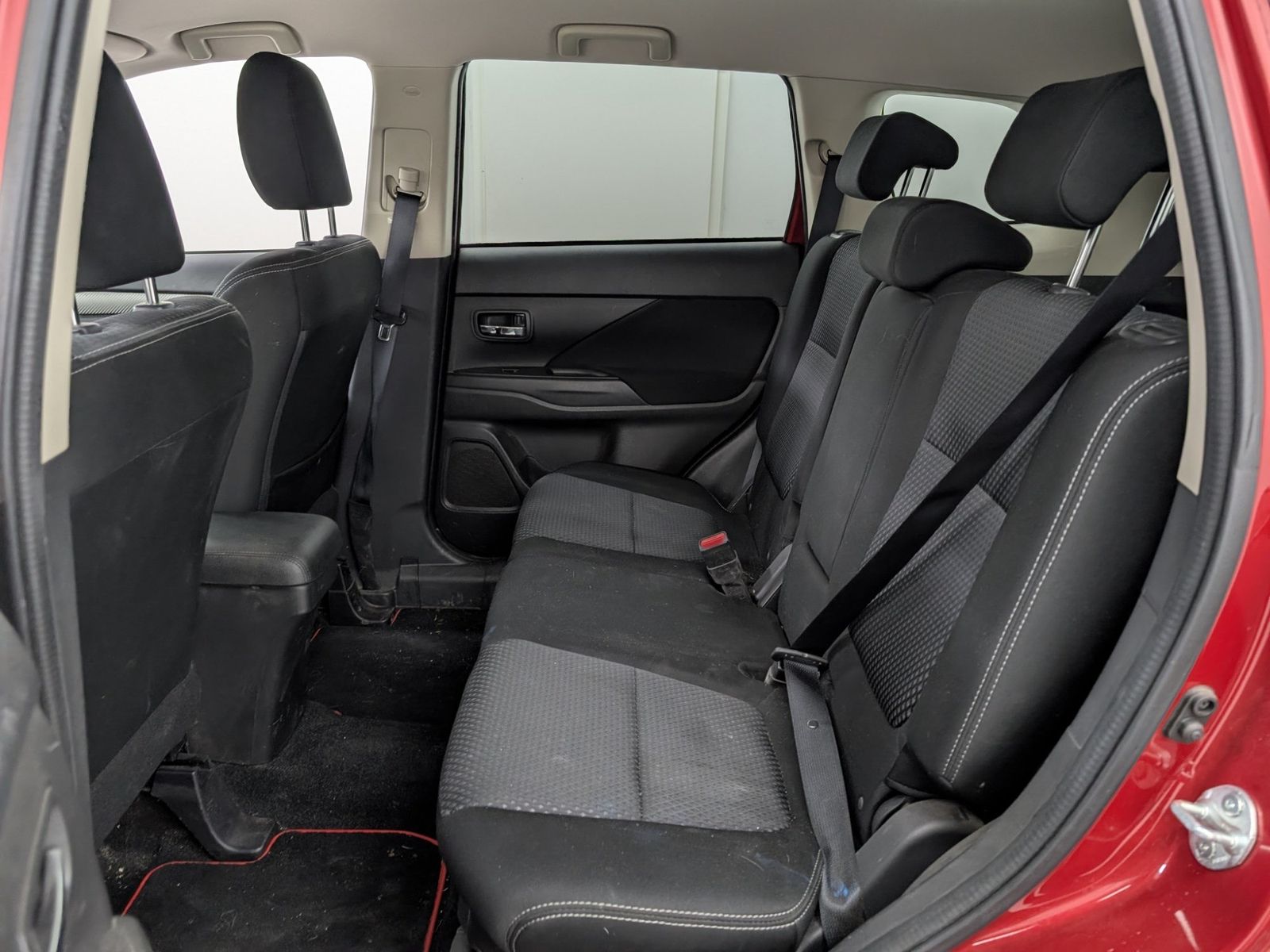 MITSUBISHI Outlander 2.0 MIVEC Edition Kamera SHZ – Bild 9