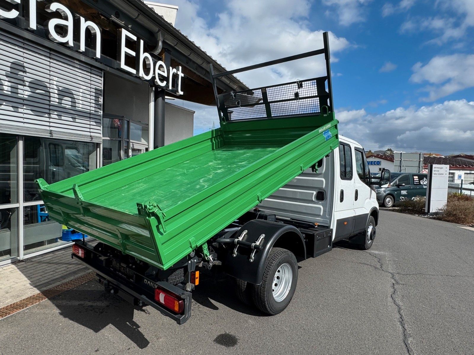Fahrzeugabbildung Iveco Daily 70C18 H 3.0L *AHK*7-Sitze*Standheizung*