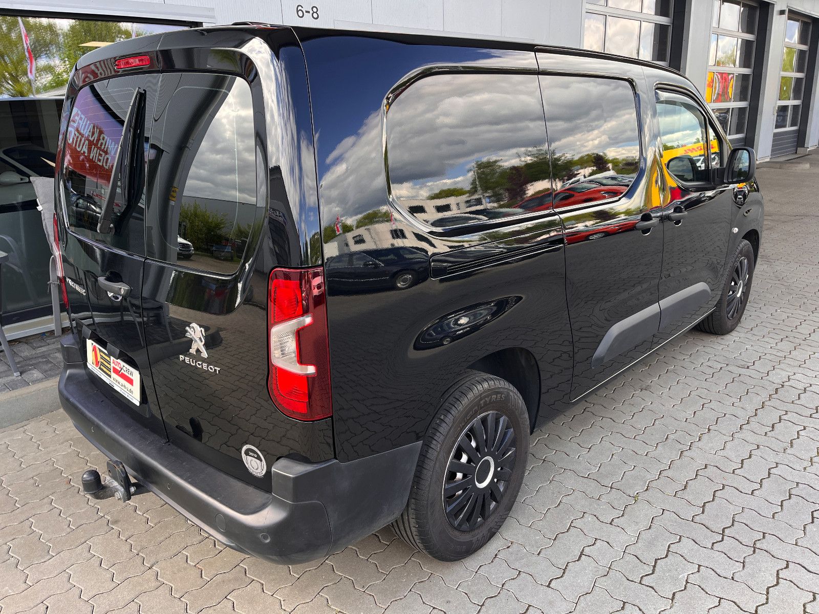 Fahrzeugabbildung Peugeot Partner Premium L2