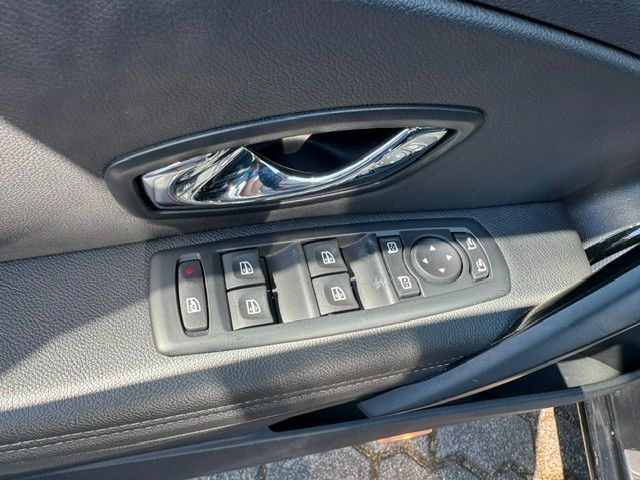 Fahrzeugabbildung Renault Megane III Grandtour BOSE Edition