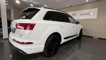 Audi Q7 - 10