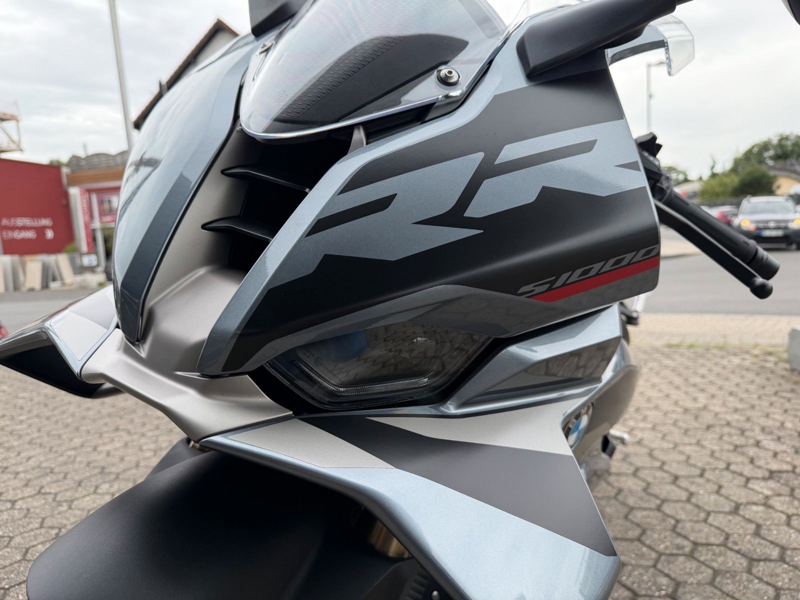 Fahrzeugabbildung BMW S 1000 RR Akrapovic, M-Kette, Race Paket