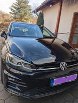 Volkswagen Golf 1.5 TSI R-Line DSG Highl., LED,  ACC, Navi