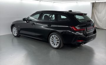 BMW 320 - 8