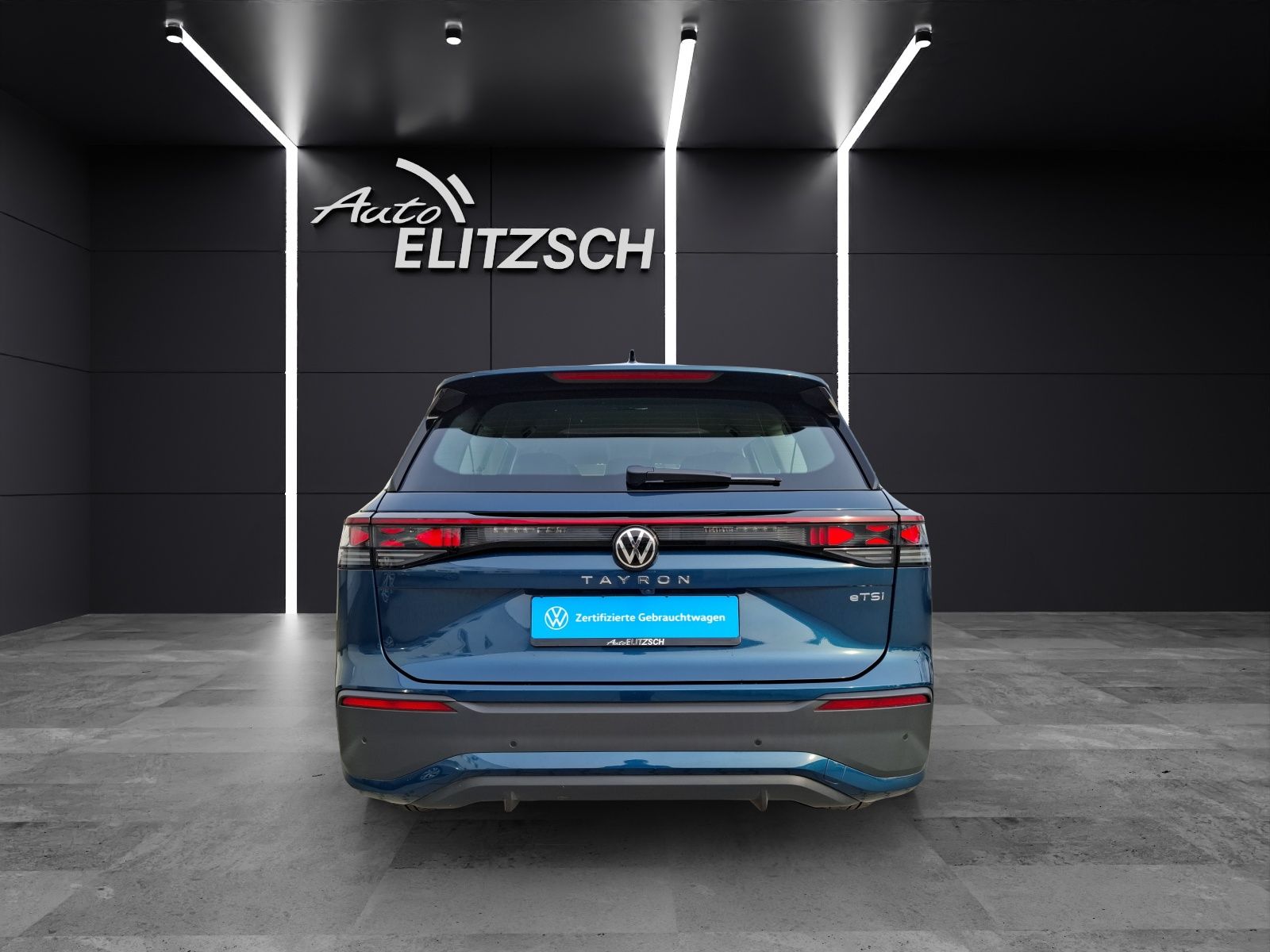Fahrzeugabbildung Volkswagen Tayron eTSI Life DSG 7-Si Matrix AHK Navi AID AC