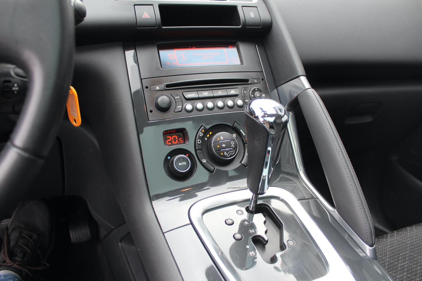 Peugeot 3008 ACTIVE AUTOMATIK KLIMA PANORAMA PDC