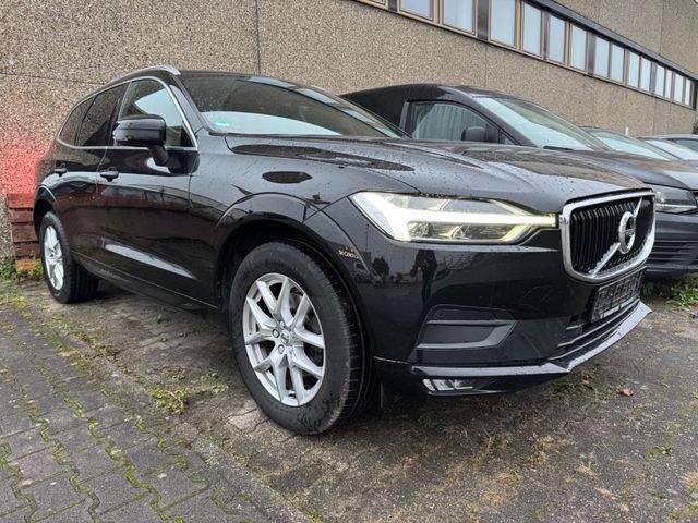 Volvo XC60  D4 Momentum Pro Aut. - LEDER+NAVI+LED+PANO