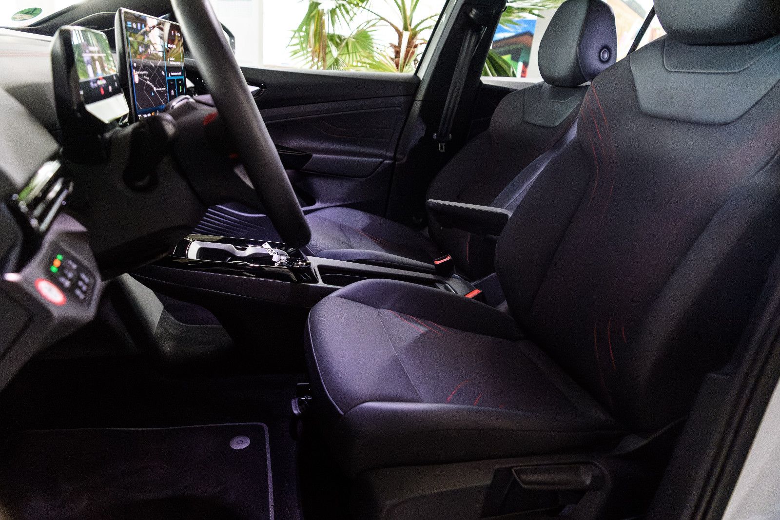 Fahrzeugabbildung Volkswagen ID.4 GTX 4Motion IQ-LIGHT+AHK+WÄPU+KAMERA+HuD+21