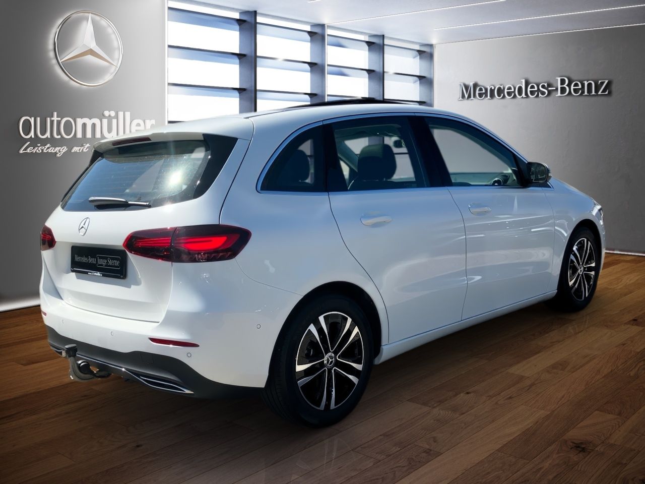 Fahrzeugabbildung Mercedes-Benz B 200 PANO+AHK+360°+MEMORY+