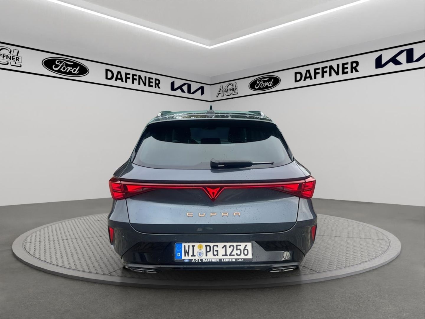 Fahrzeugabbildung CUPRA Leon Sportstourer 2.0 TDI 110 kW Navi LED ACC