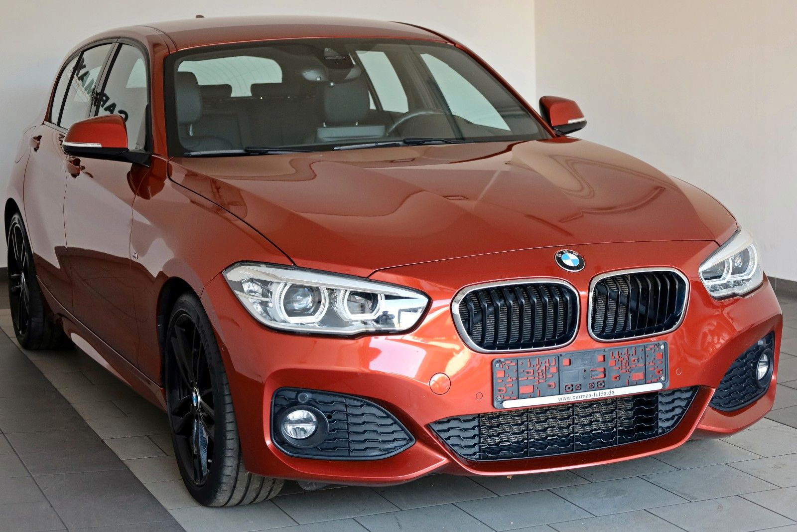 Fahrzeugabbildung BMW 125i M Sport 5T Leder,Navi,LED,SH,Park Assistent