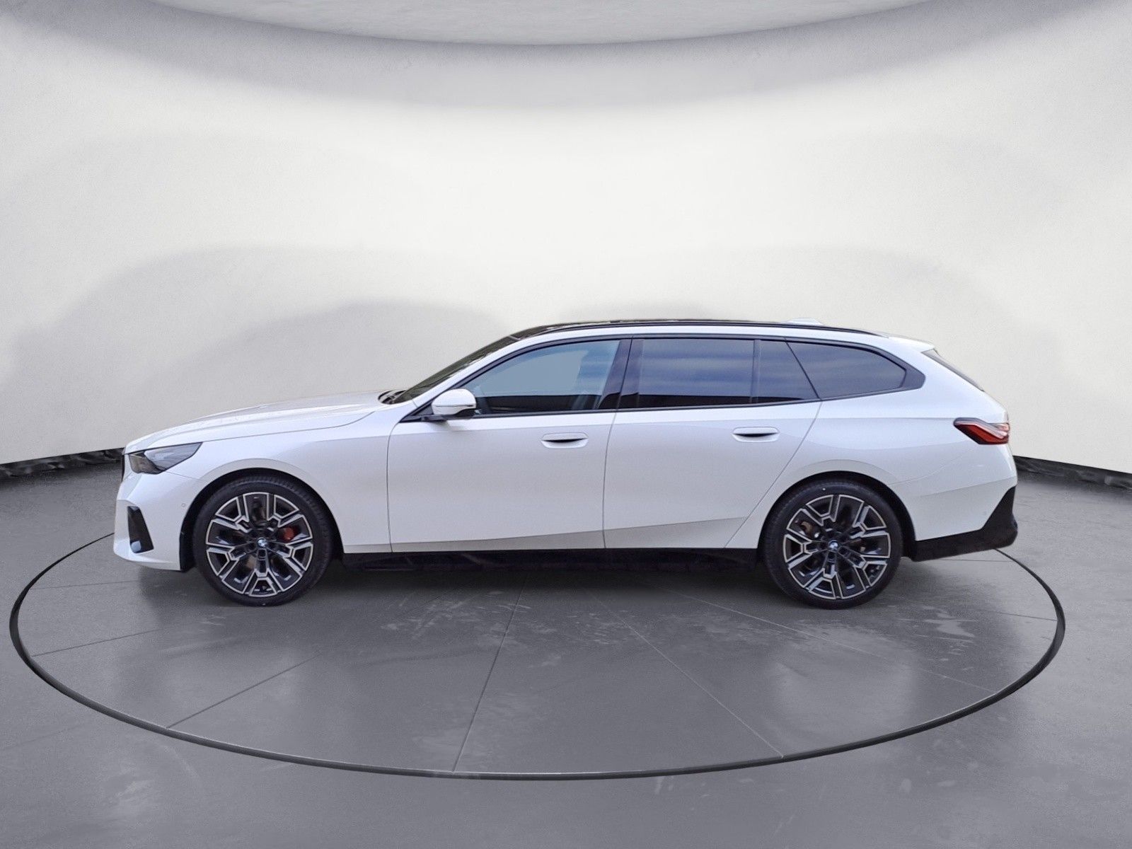 BMW 520d Touring AHK Stamdhzg M-Sport M-SportPro imagem 3