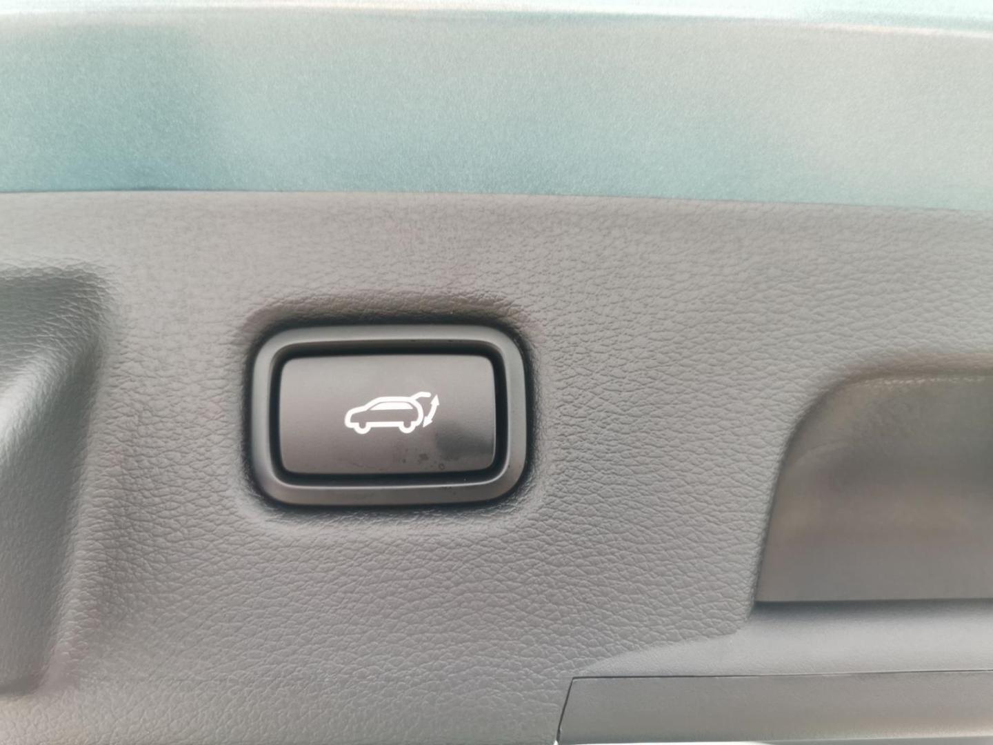 Kia Ceed_sw Spirit 1.6 CRDi Tech ACC Kamera JBL Navi