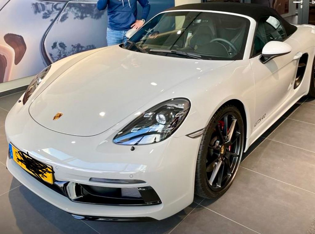 Image of Porsche Boxster