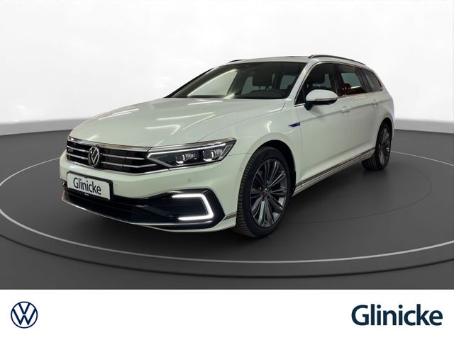 Volkswagen Passat Variant GTE 1.4 TSI eHybrid AHK Pano Matr