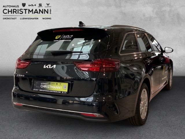 Fahrzeugabbildung Kia Ceed_sw VISION 1.5 T-GDI *KOMFORT-PLUS-PAKET*NAV