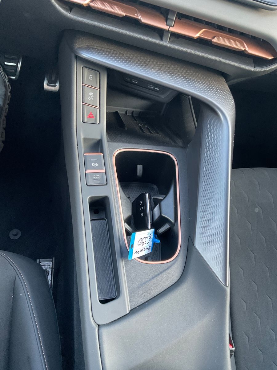 Fahrzeugabbildung CUPRA Terramar 1.5 eTSI DSG,LED,ACC,Kamera,Headup,Navi