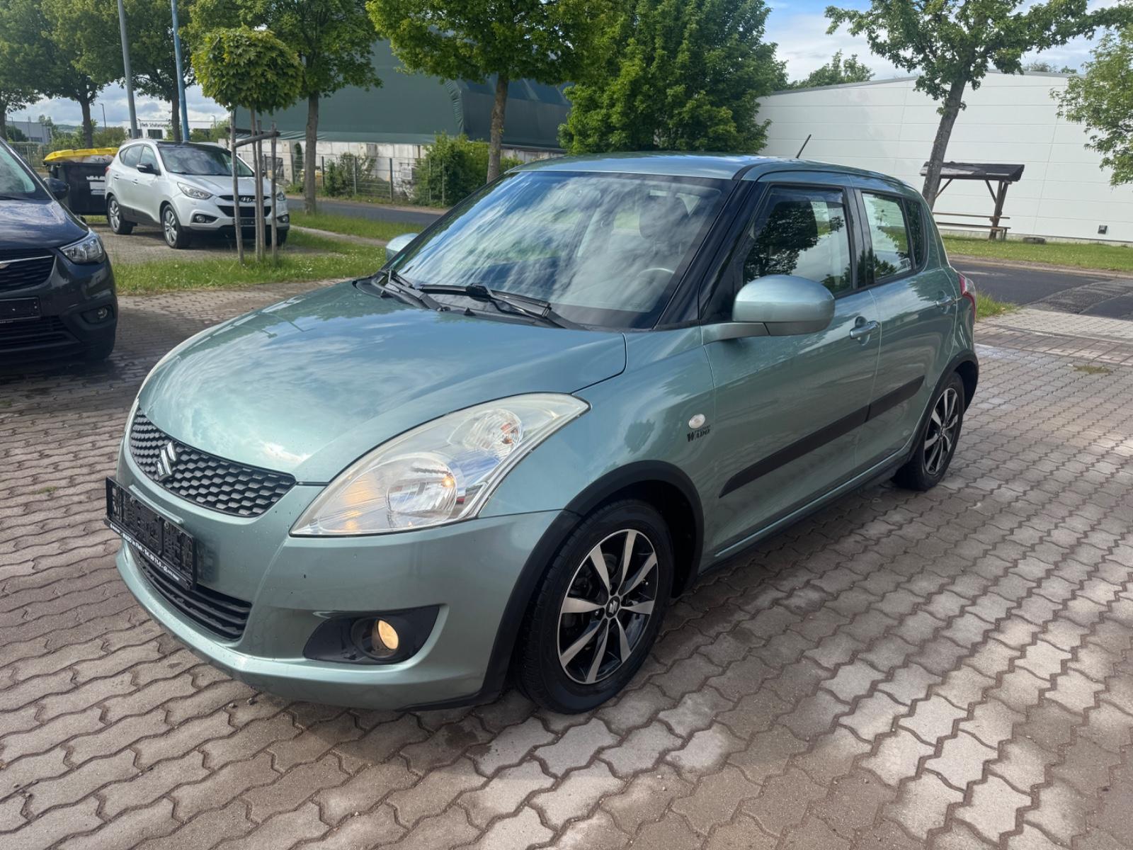 Suzuki Swift  1 Hand/ 64Tkm