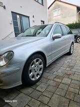 Mercedes-Benz Mercedes C-Klasse 220 CDI - Mercedes-Benz E 220 aus 2006: Cdi