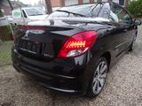 Peugeot 207 CC Cabrio-Coupe Roland Garros - Peugeot 207 mit Benzin-Antrieb: Cabrio, Garros Roland