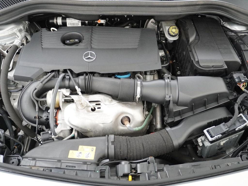 Mercedes-Benz B 180 Ambition Facelift Urban navi kamera AHK au