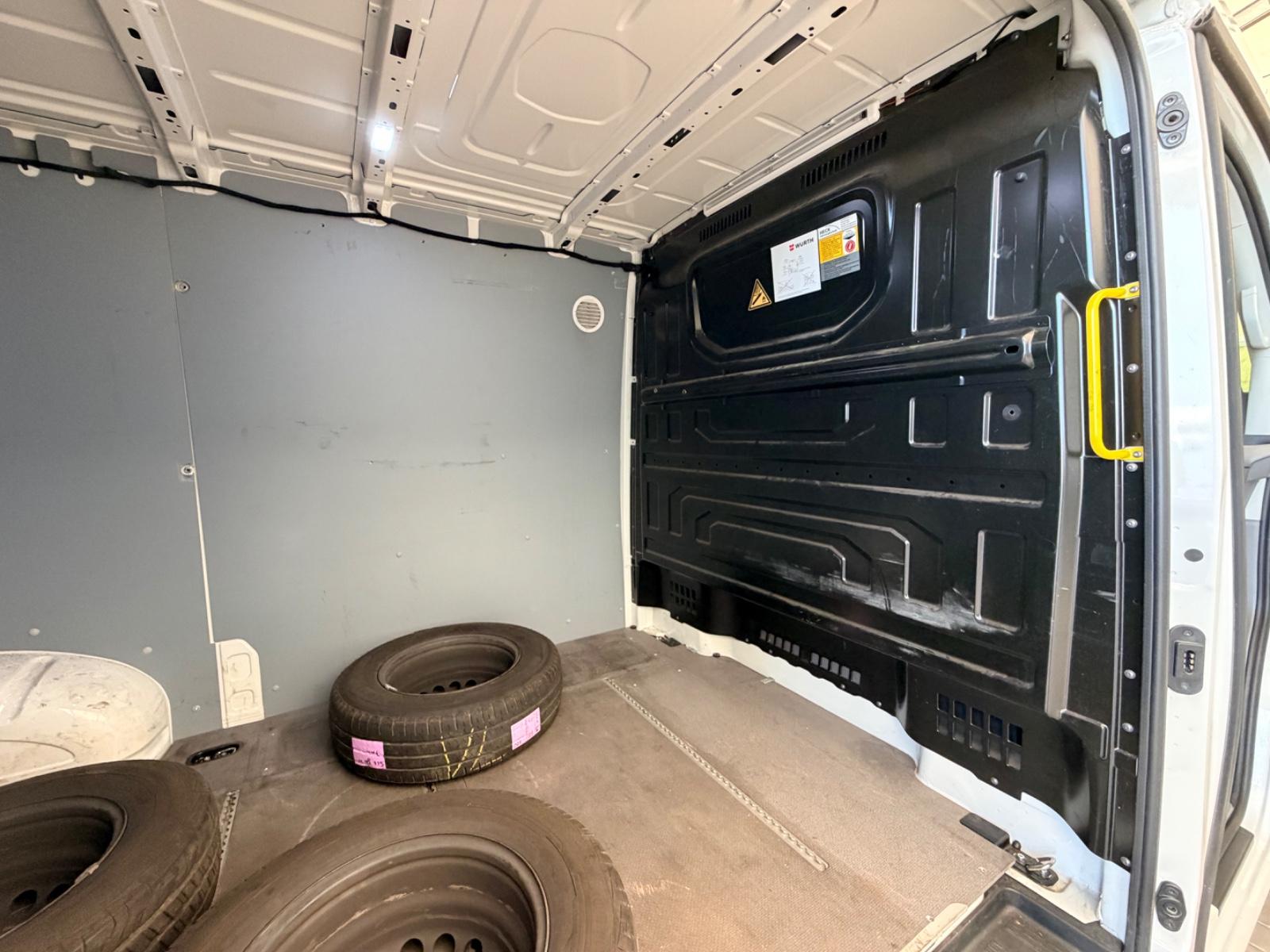 Volkswagen Crafter Kasten 35 mittellang FWD*AHK*Kamera*, миниатюра 7