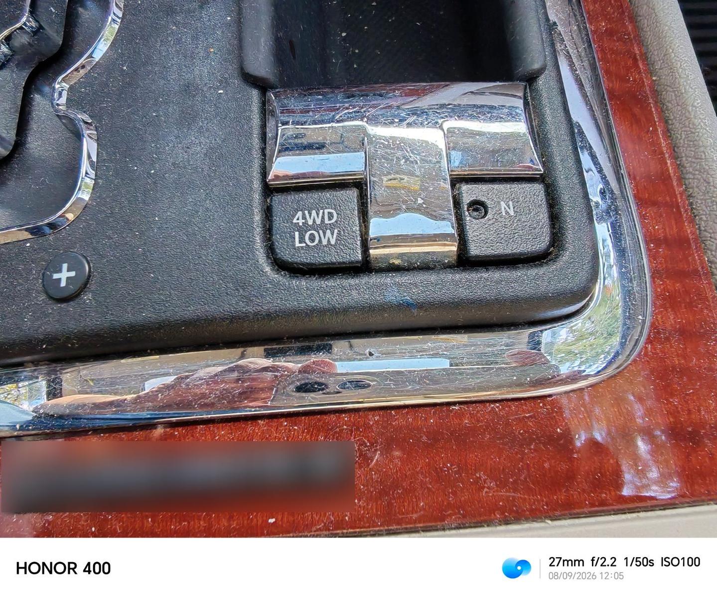 Jeep Commander 2010 — photo 13