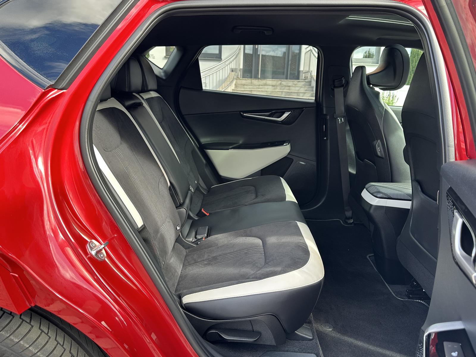 Kia EV6 GT-Line 77,4 kWh 228 ch • 17 300 km • Batterie 98,7 % • Head-up • Toit pano • Meridian