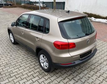 Volkswagen Tiguan - 3