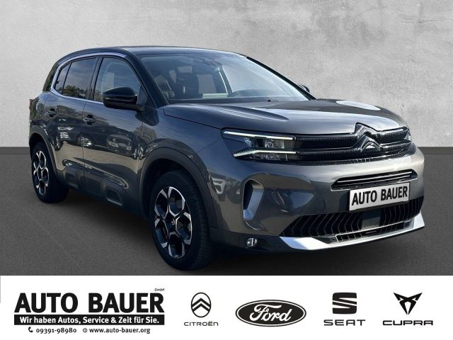 Citroën C5 Aircross Hybrid 136 -DSC6 Max - mit KI generiert/bearbeitet