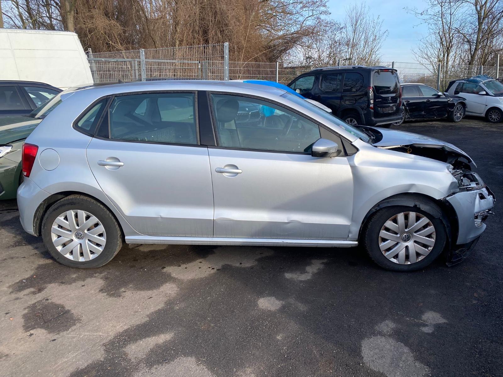 Volkswagen Polo SHZ/Klima/ PDC / Airbag ok /1 Hand