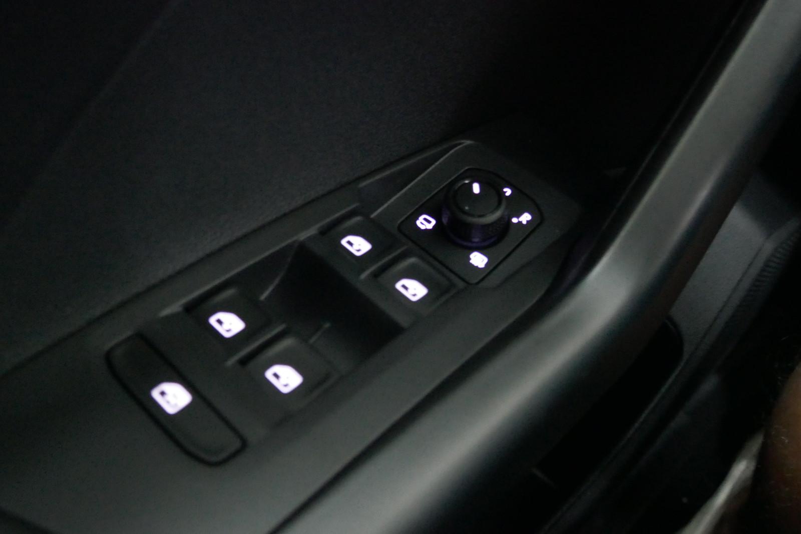 Volkswagen T-Cross 1.0 TSI Life Kamera-SH-Klima-DSG, миниатюра 14