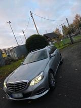 Mercedes-Benz Mercedes E Klasse W212 T-Modell CGI BlueEf... - Mercedes-Benz 212 k